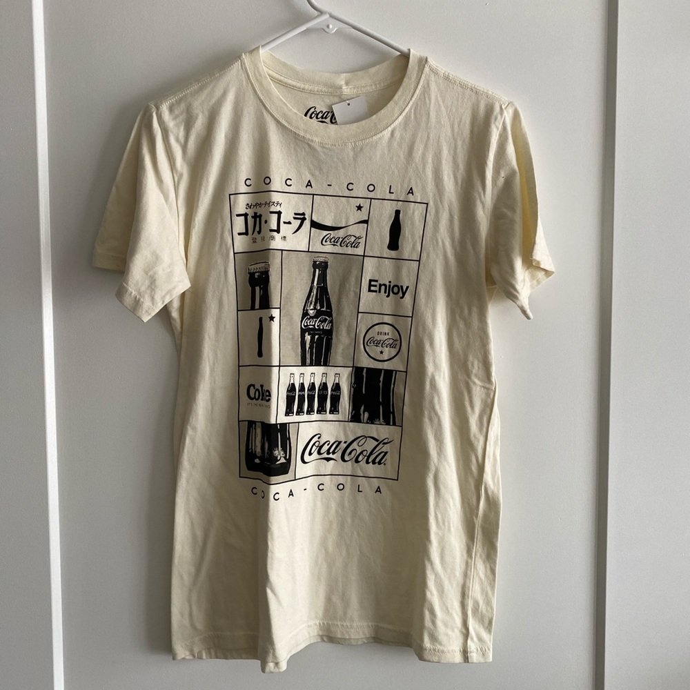 NWT coca-cola t shirt